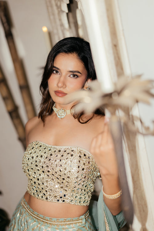 Aaina Corset